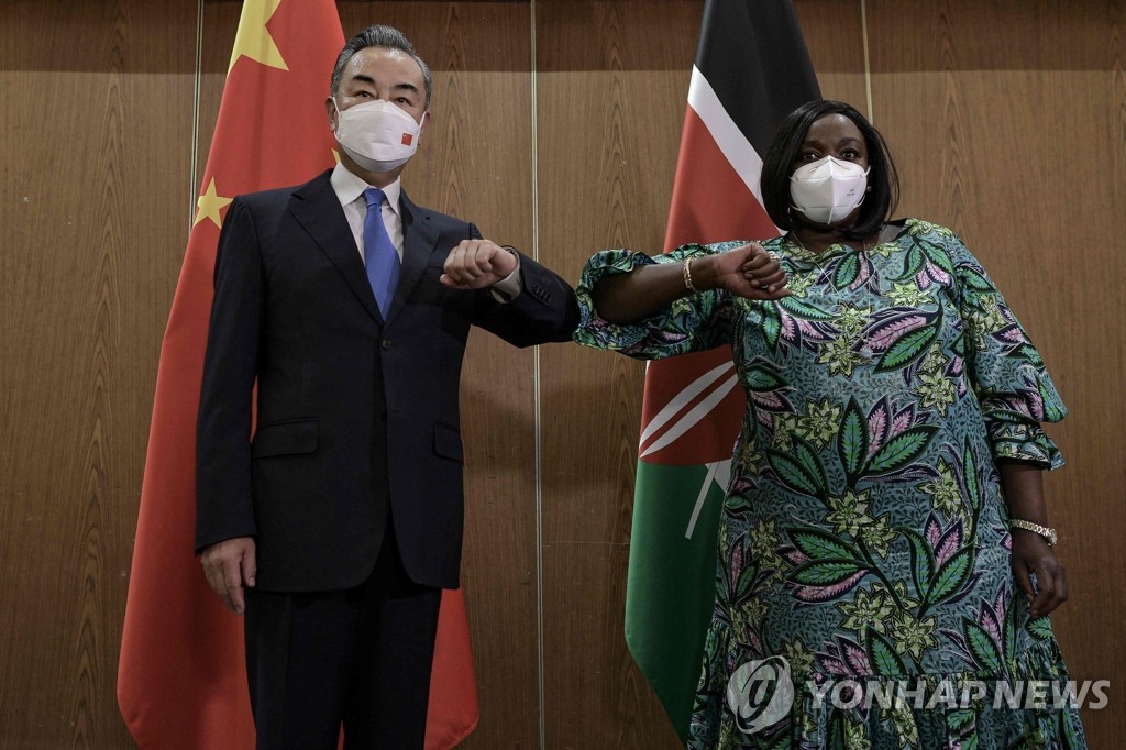 아프리카 순방차 케냐 방문한 왕이 중국 외교부장