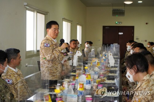 وزير الخارجية الكوري يزور وحدة الأخ العسكرية الكورية بالإمارات