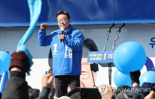 当選すればコロナの「過剰防疫」中断　韓国大統領選与党候補