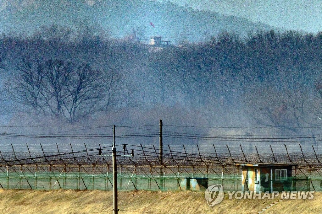 3월 16일 경기 파주에서 바라본 북녘