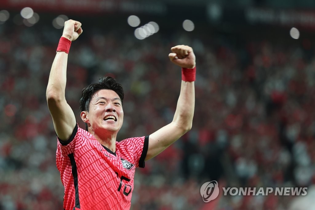 Hwang Ui-jo of South Korea celebrates his goal against Brazil during the countries' friendly football match at Seoul World Cup Stadium in Seoul on June 2, 2022. (Yonhap)