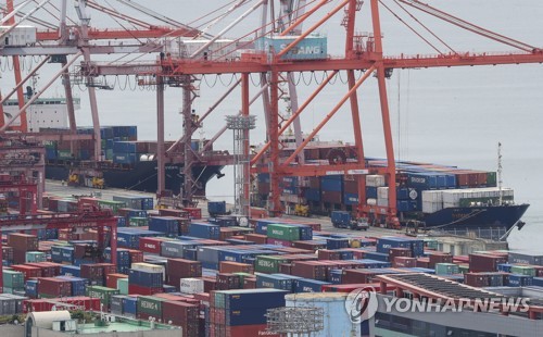 세계 무역 시장에 전쟁·긴축 찬바람…한국은 이미 '비상'