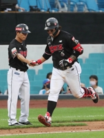 박병호, 4경기 연속 홈런…통산 홈런 양준혁과 공동 4위