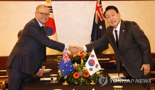 尹, 호주 총리와 회담…"양국 모두 새 정부, 긴밀 협력 기대"