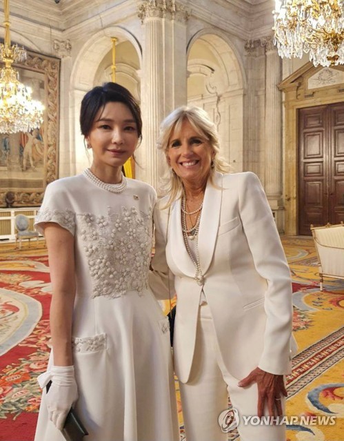 Las primeras damas de Corea del Sur y EE. UU.