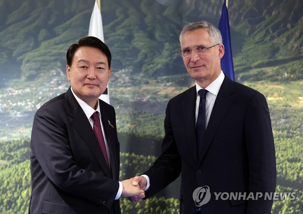 Yoon to meet NATO chief, U.S. defense secretary next week