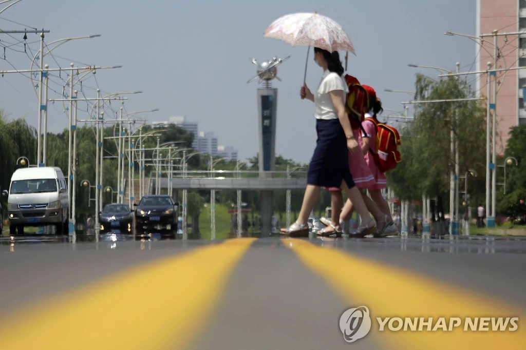 32℃ 폭염 닥친 북한 평양