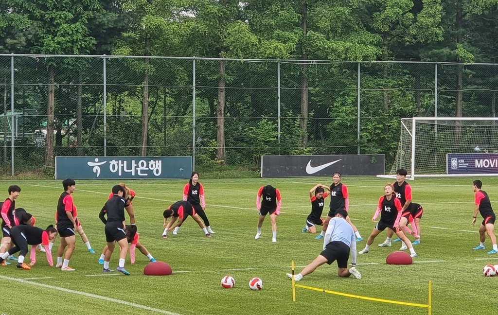 サッカー女子韓国代表が公開練習