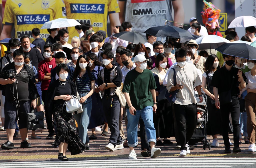 아베 전 총리 사망…일본 여론은