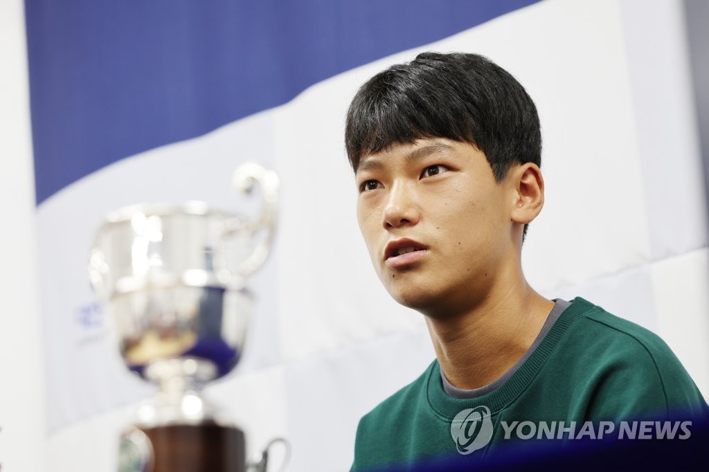 With bright future ahead, teen Wimbledon champion Cho Se-hyuk in no rush