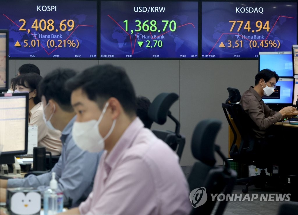 韓国総合株価指数が反発　０．２６％高