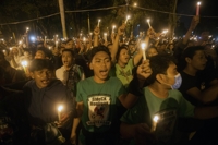 인도네시아 축구장 참사 사망자, 131명으로 늘어