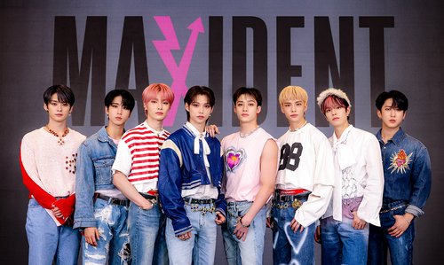 La foto, proporcionada, el 7 de octubre de 2022, por JYP Entertainment, muestra al grupo masculino de K-pop Stray Kids posando para una foto durante una conferencia de prensa en línea por su séptimo álbum de reproducción extendida, "Maxident". (Prohibida su reventa y archivo)