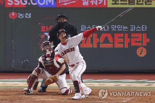 Heroes' second baseman looking for better experience in 2nd Korean