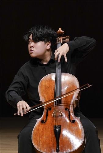 윤이상콩쿠르 우승 당시 한재민