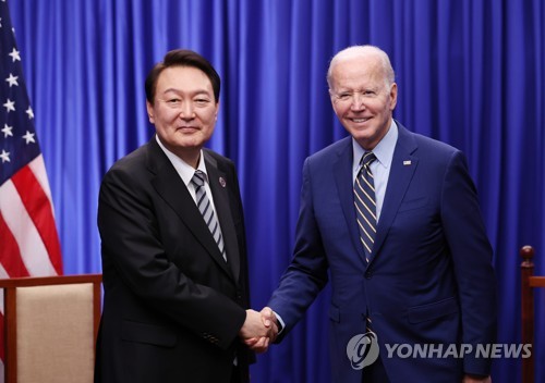 يون: بايدن تعهد بالرد بقوة ساحقة في حال استخدام كوريا الشمالية لأسلحة نووية