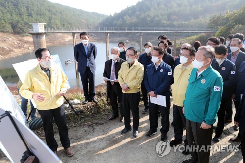 삼성, '가뭄 극심' 완도에 생수 지원