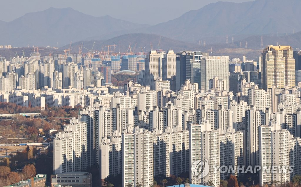 서울 강남구 삼성동 아셈타워에서 바라본 강남 일대 아파트 단지 모습