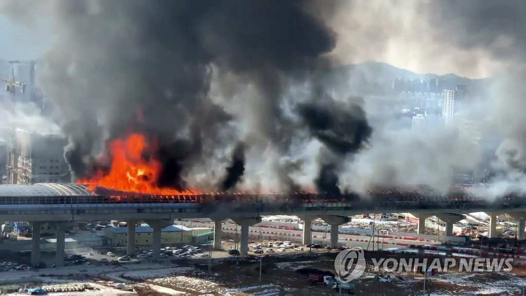 과천 제2경인고속도로 큰 불