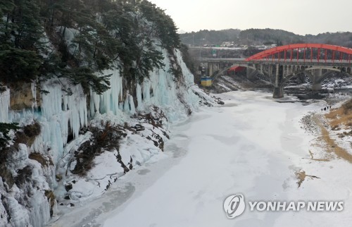 강원 철원 김화 영하 22도 추운 날씨…"귀성길 교통안전 주의"