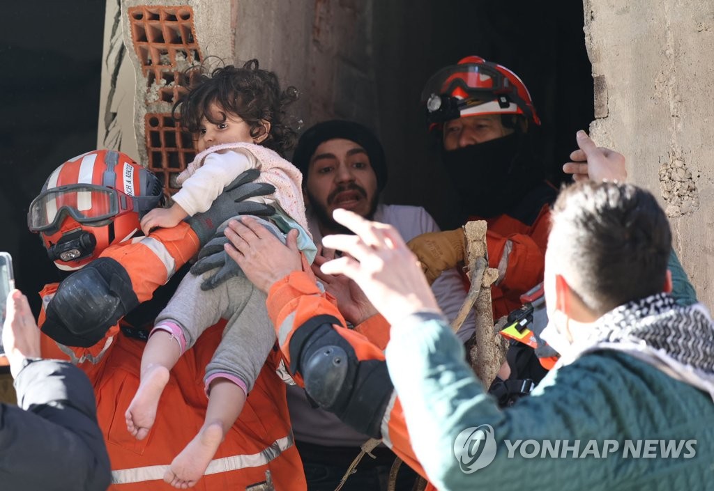 어린이 구조하는 한국긴급구호대