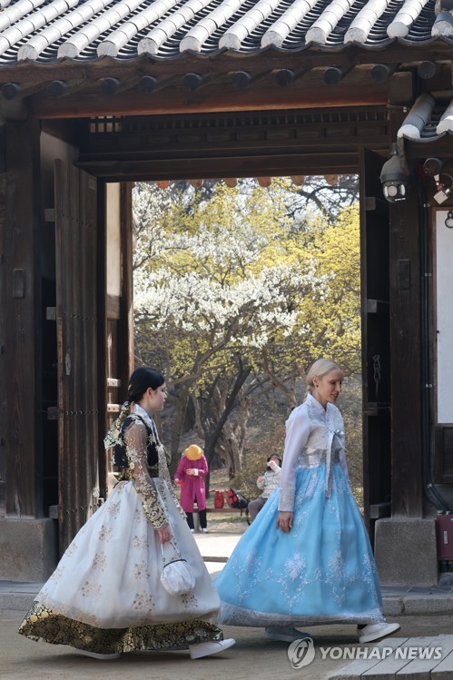 Spring at Changdeok Palace