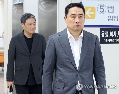 '가세연 방송 통해 총선후보 불법대담' 강용석·김세의 벌금