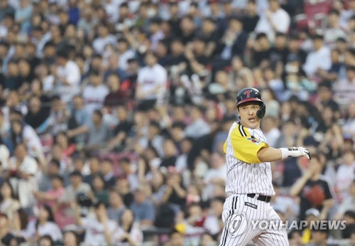 01st June, 2023. Celebration LG Twins players celebrate their 6-1 victory  over the Lotte Giants in a Korea Baseball Organization regular season game  at Jamsil Baseball Stadium in Seoul on June 1