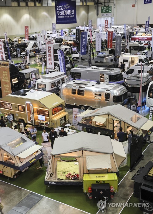 Camping car show opens