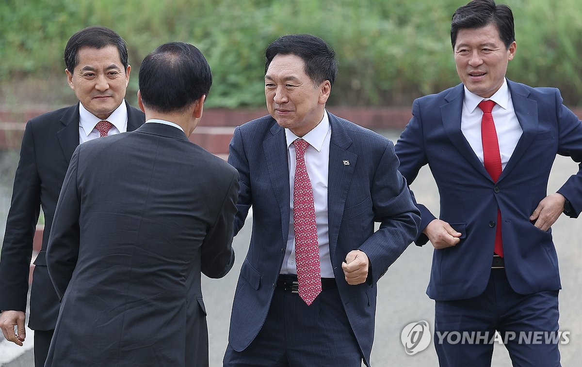 김기현, 박근혜 전 대통령 사저 방문