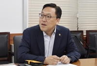 "추석 성수품 가격, 작년보다 평균 6.1% 낮아…물가 안정 총력"
