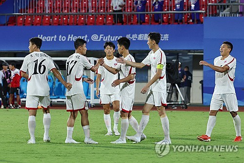 (Asiad) N. Korea beat Kyrgyzstan for 2nd straight win in men's football, inch closer to knockouts
