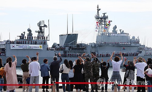 Navy deploys warship for regular rotation of anti-piracy Cheonghae unit