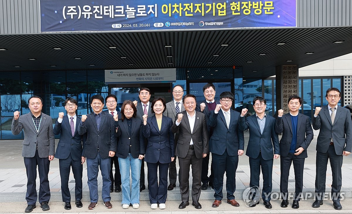 오영주 장관, 지역특화 프로젝트 '레전드 50+' 충북지역 간담회 참석
