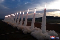 北朝鮮が３０日に「超大型放射砲」射撃　金正恩氏が指導