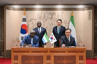Yoon promete establecer las bases para la cooperación en minerales clave en la cumbre con los líderes africanos