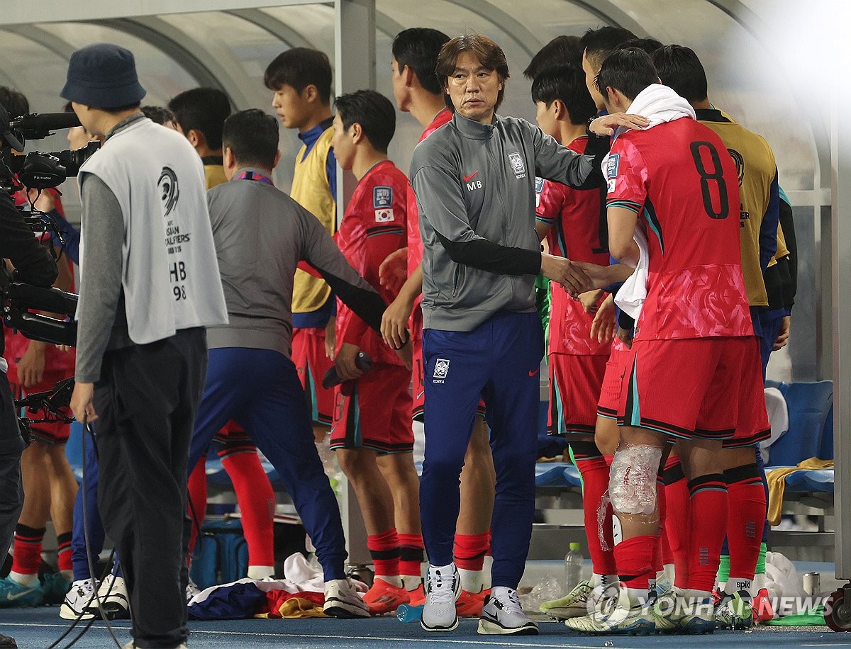 3-2 승리 이룬 홍명보 감독