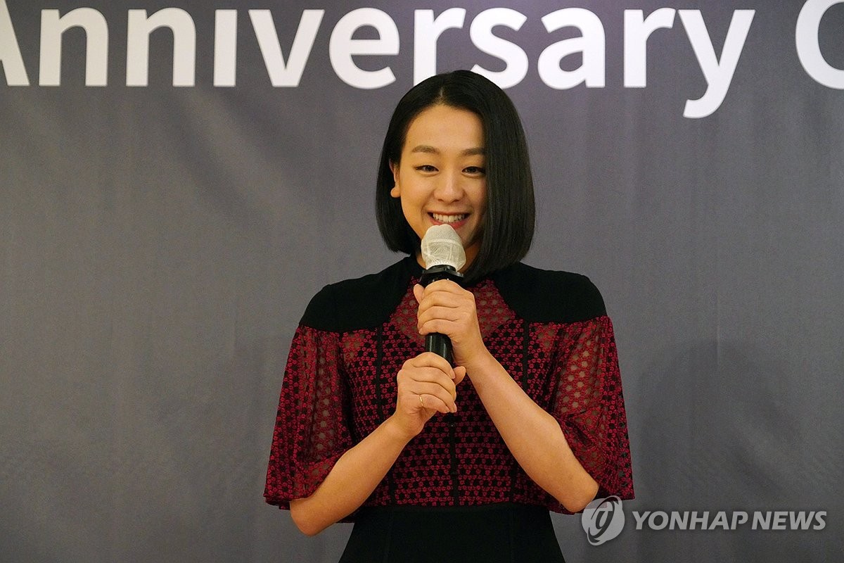 JAL 김포-하네다 취항 60주년 기념식에 나타난 아사다 마오