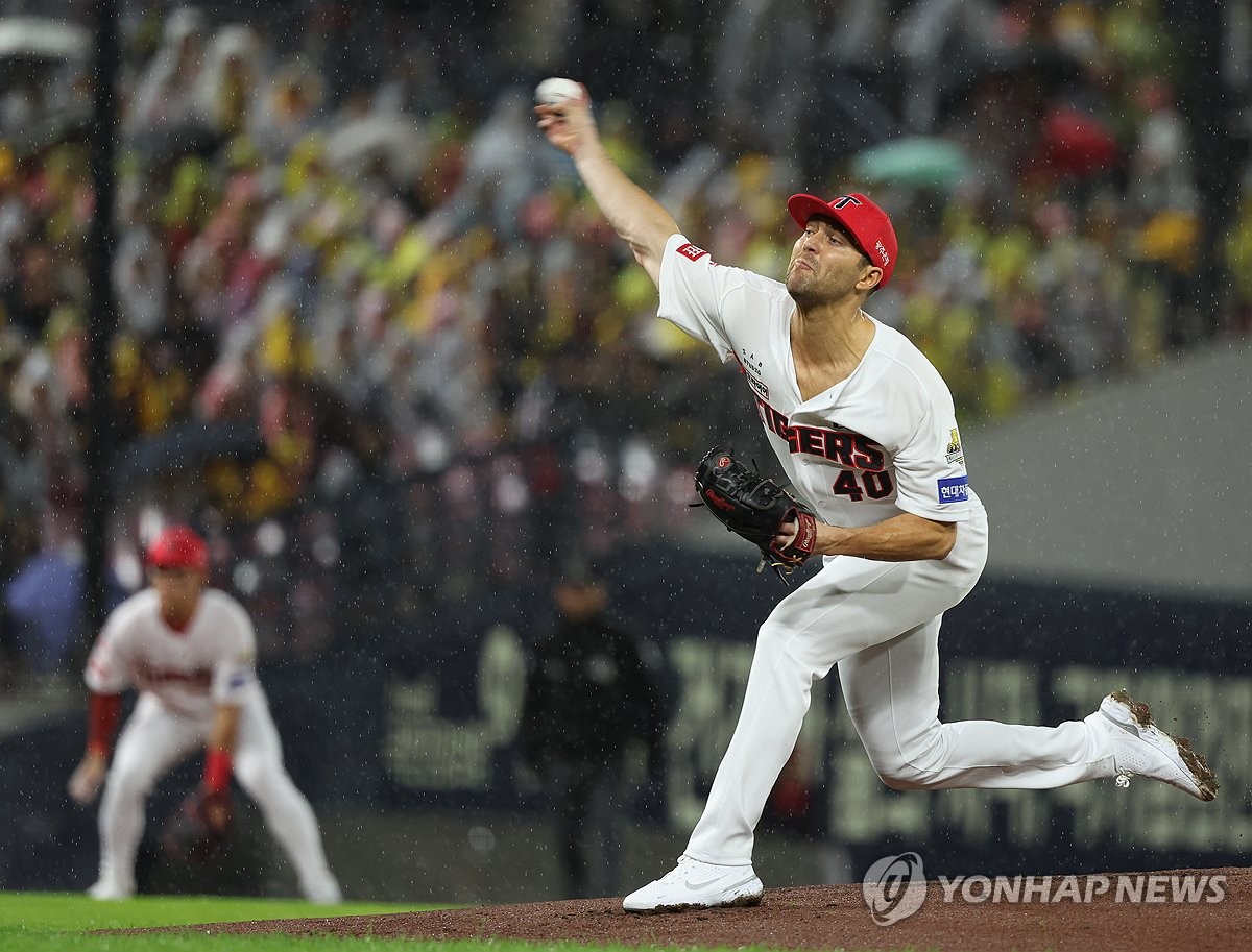 한국시리즈 1차전서 확인된 ERA 1위 네일·다승왕 원태인의 위력