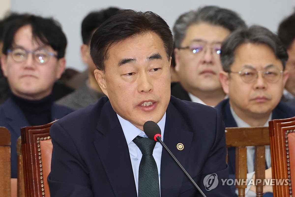 내란특검, 허석곤 소방청장 소환…언론사 단전·단수 의혹…