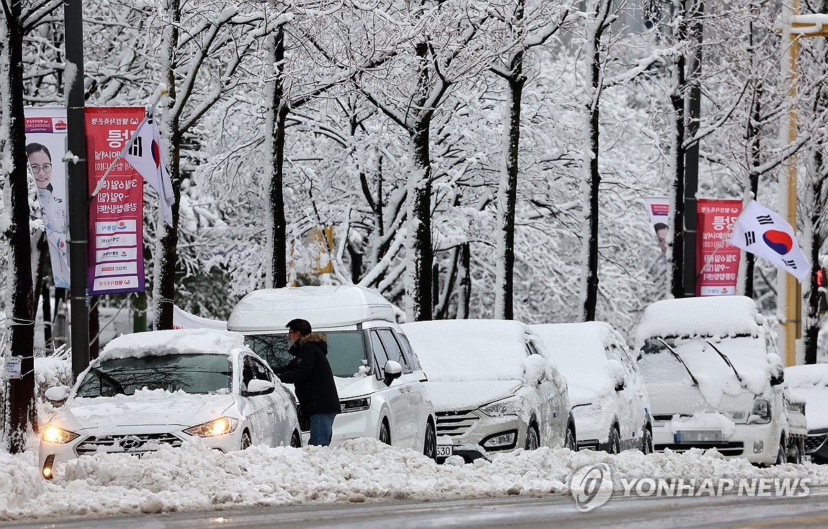 韓国北東部などに大雪