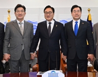 「政権交代を」５２％　「与党が政権継続を」３７％＝韓国世論調査