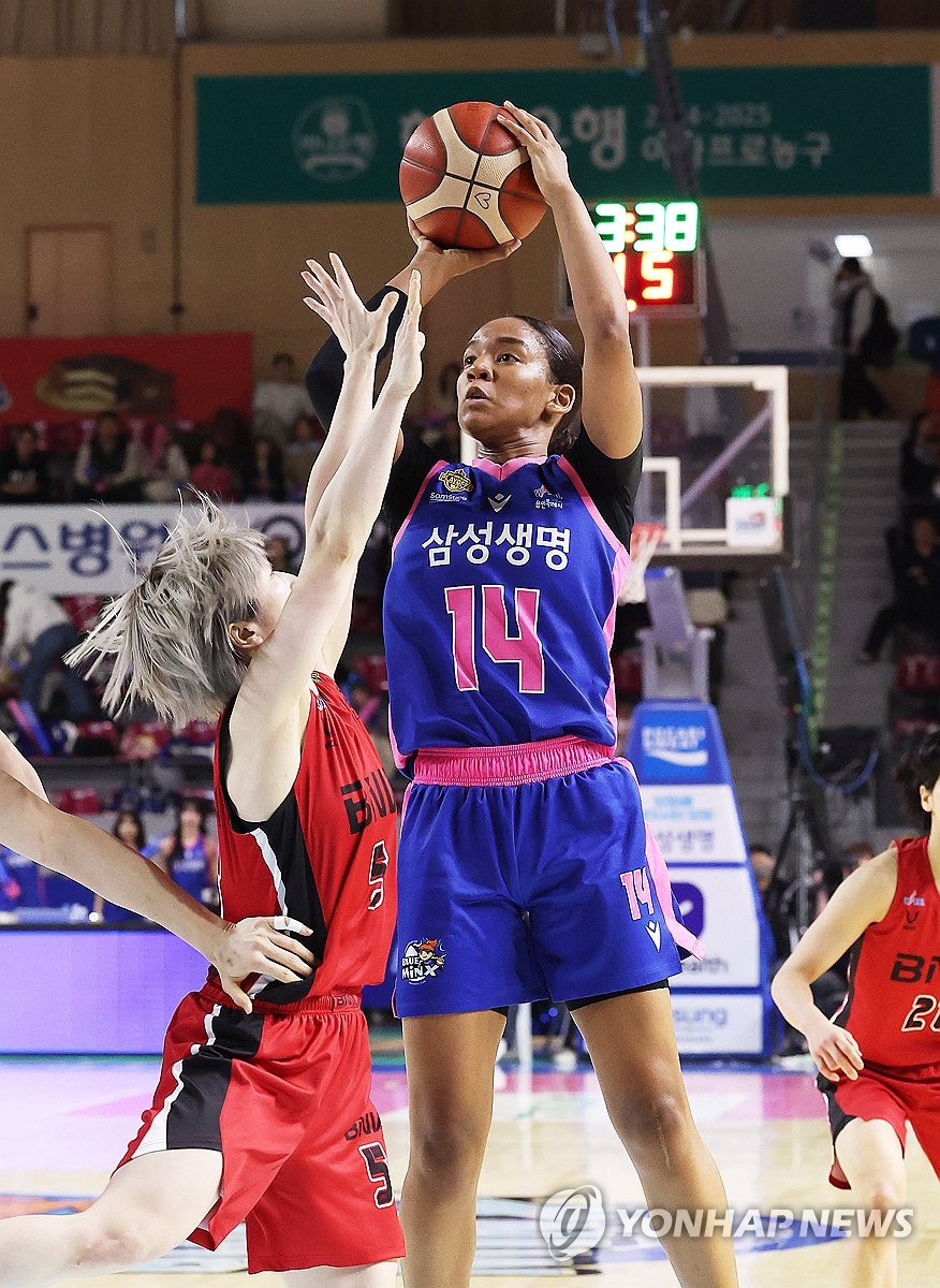 '특별귀화 무산' 여자농구 삼성생명 에이스 키아나 스미스 은퇴(종합)