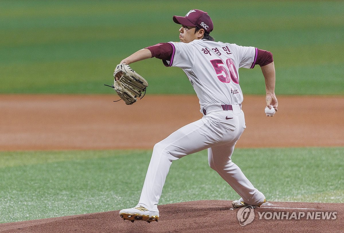 역투하는 키움 하영민