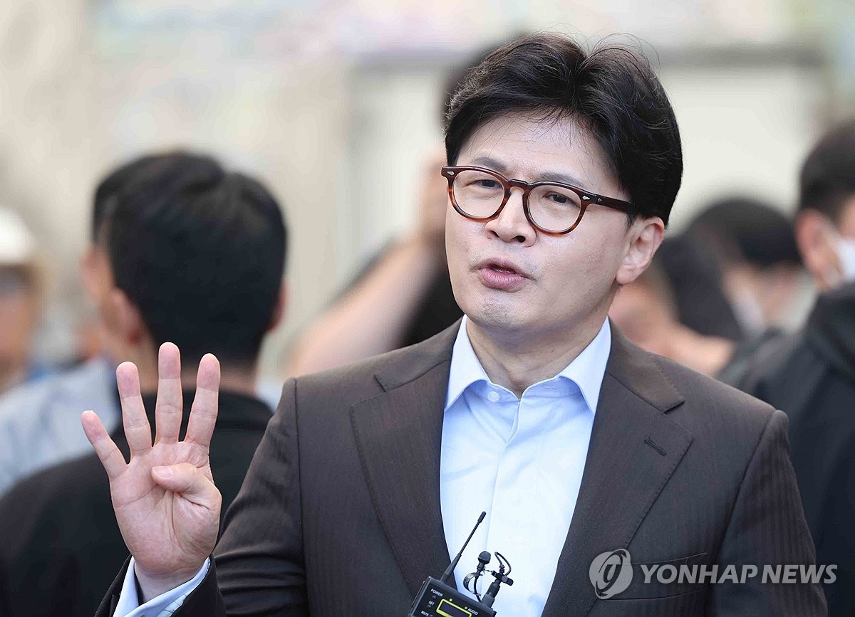 한동훈 "김문수·한덕수, 이재명 못 꺾어…개싸움할 사람 나뿐"