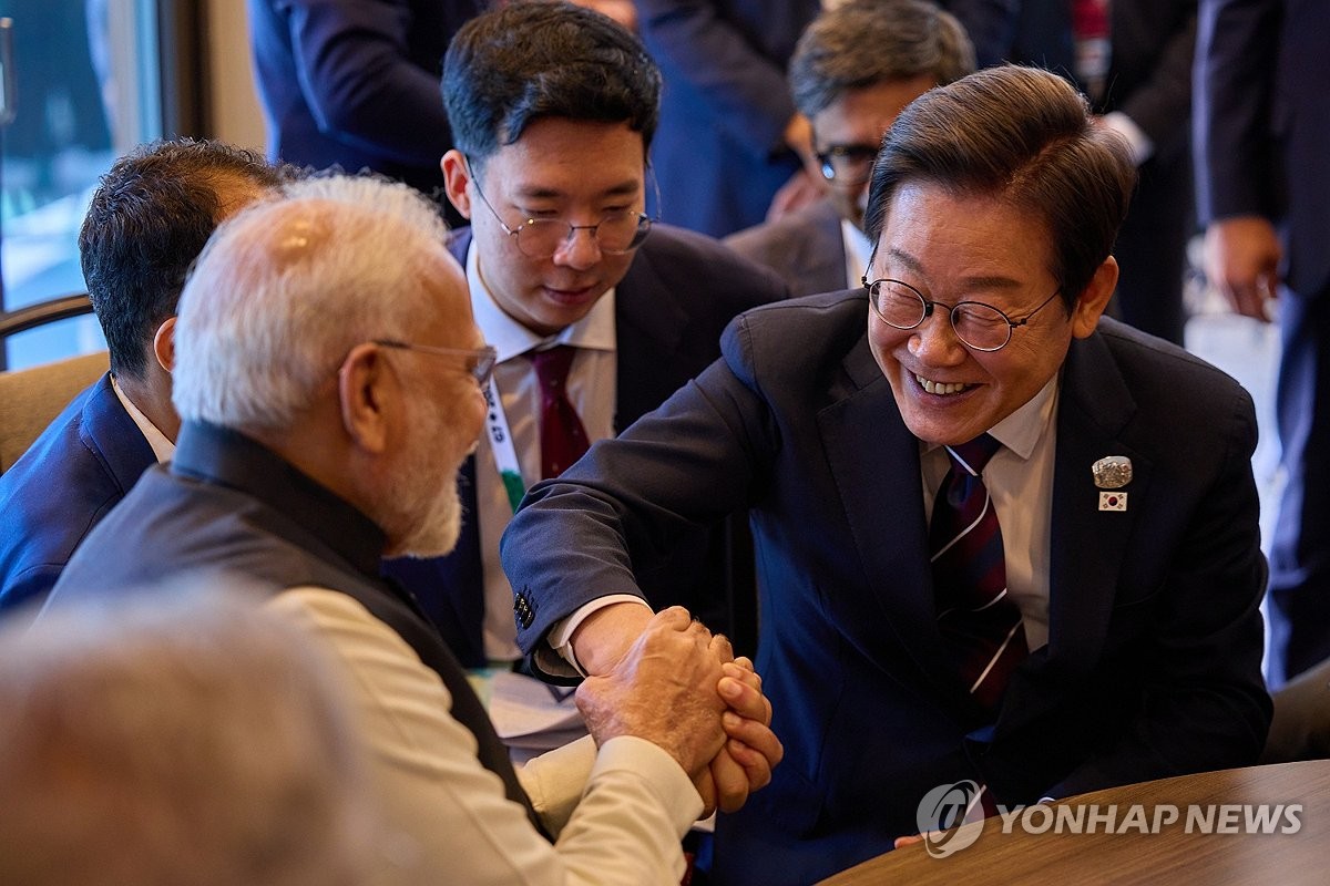 李대통령, 서울 도착…내각 구성 등 국내 현안 해법 주목