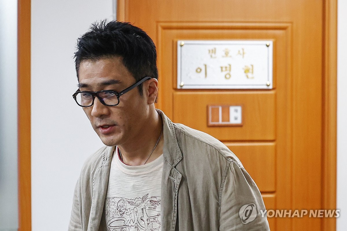 해병특검, 임성근 비화폰 통신 기록 확보…구명로비 수사…