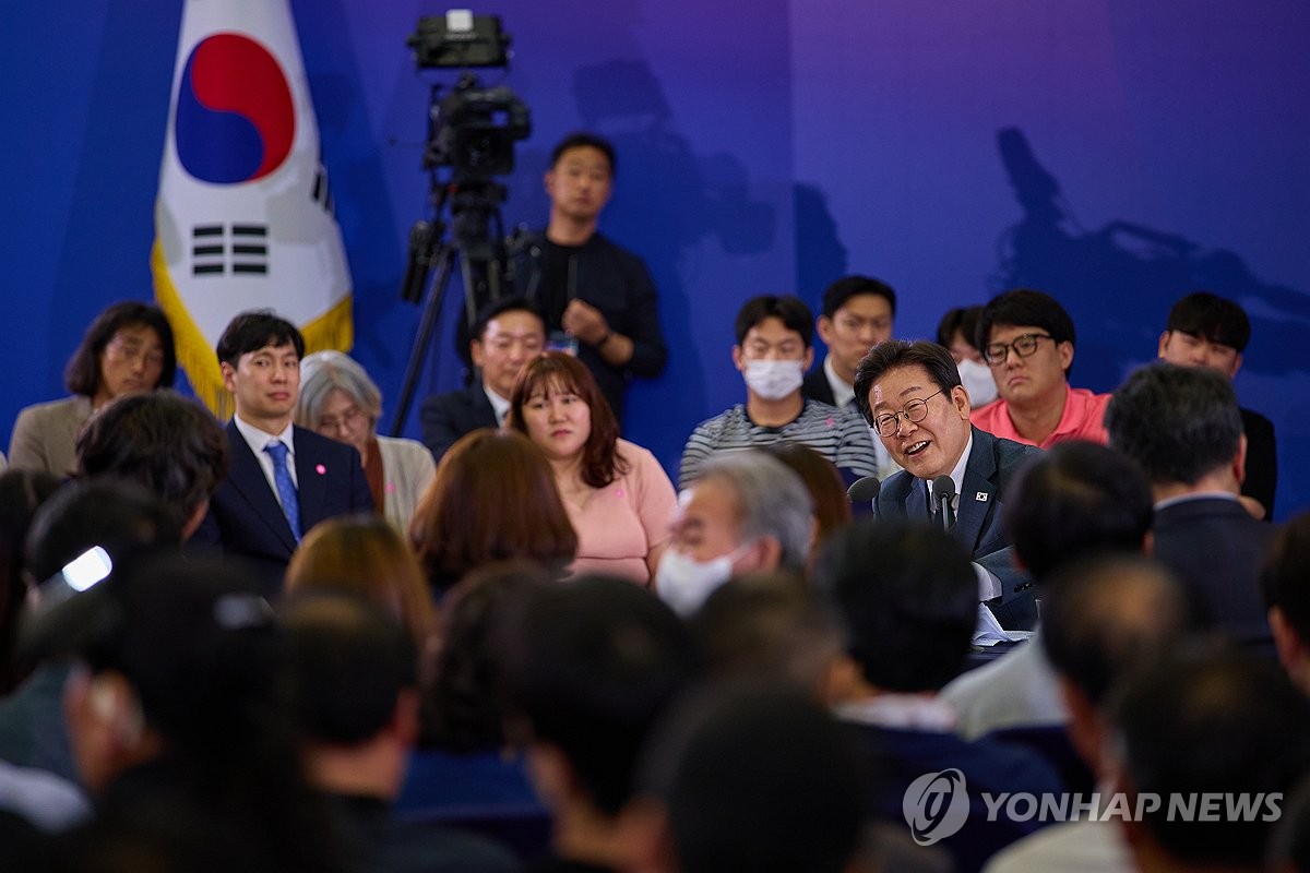 李대통령, 18일 부산서 타운홀미팅…해수부 이전 등 토…
