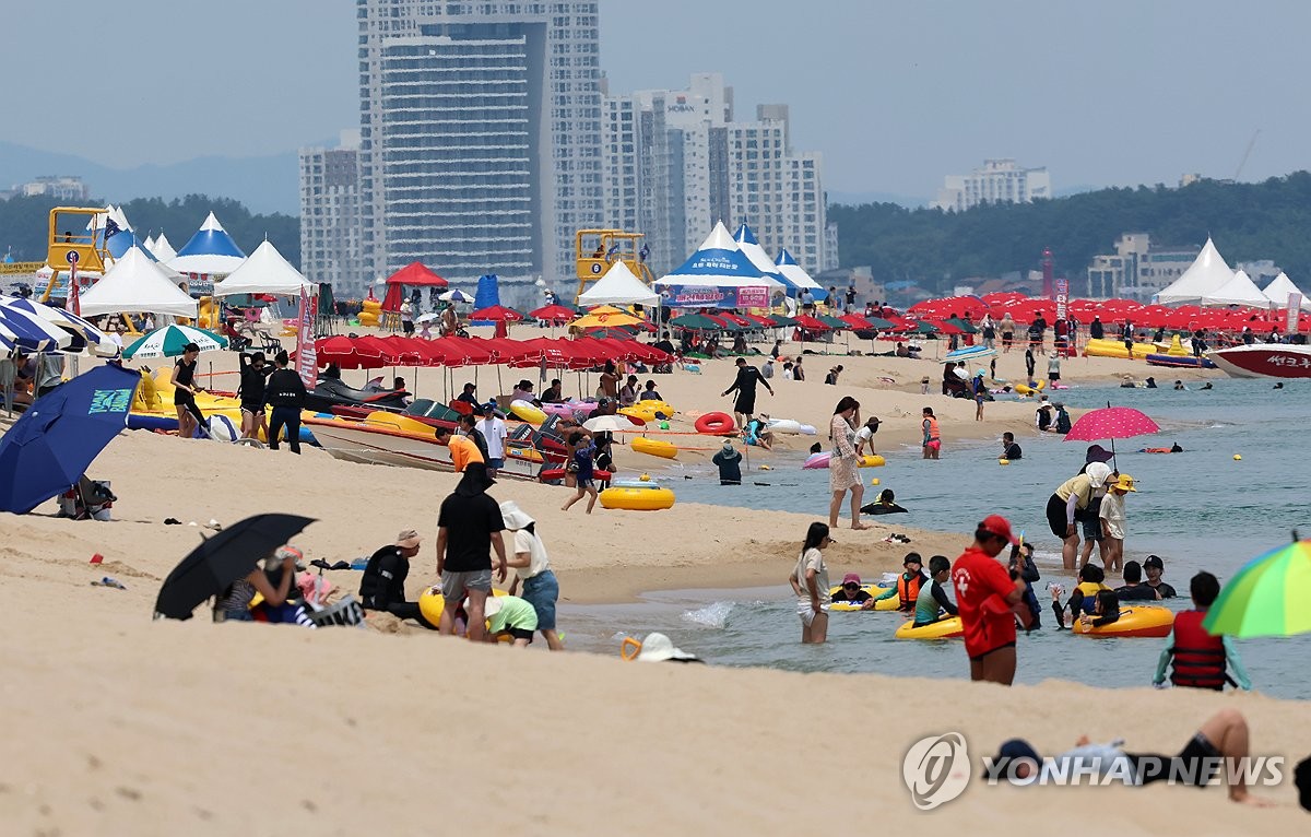 주말에도 쉬지 않는 불더위…서울 낮 최고 38도·대전 37도