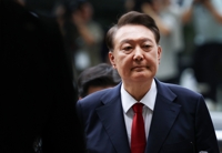 특검, 尹 구속기소 "계엄 통제장치 무력화"…외환죄 추가수사